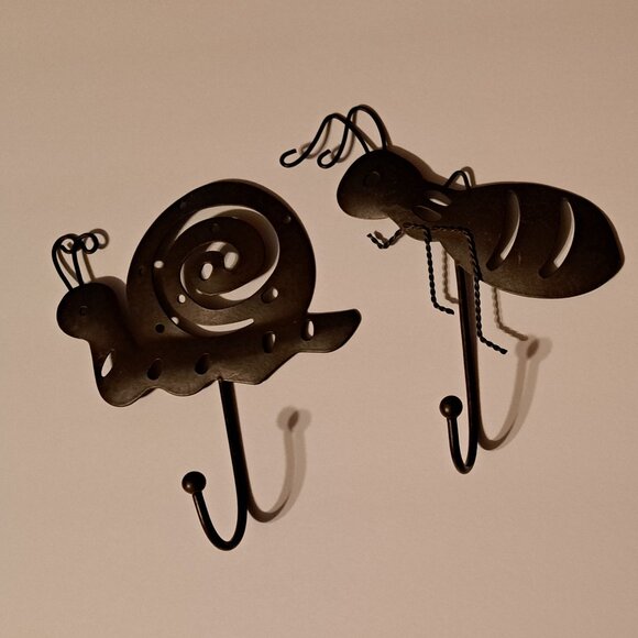 Super Cute metal BUG Hooks - Picture 4 of 12